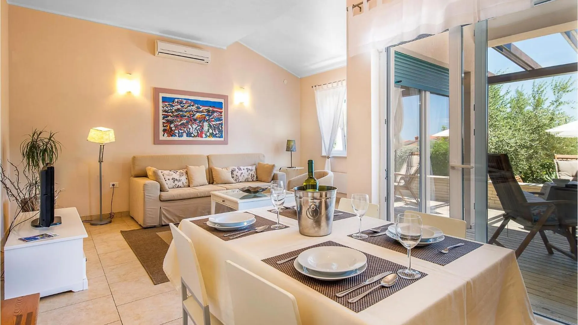 Beautiful Home In Liznjan With House Sea View