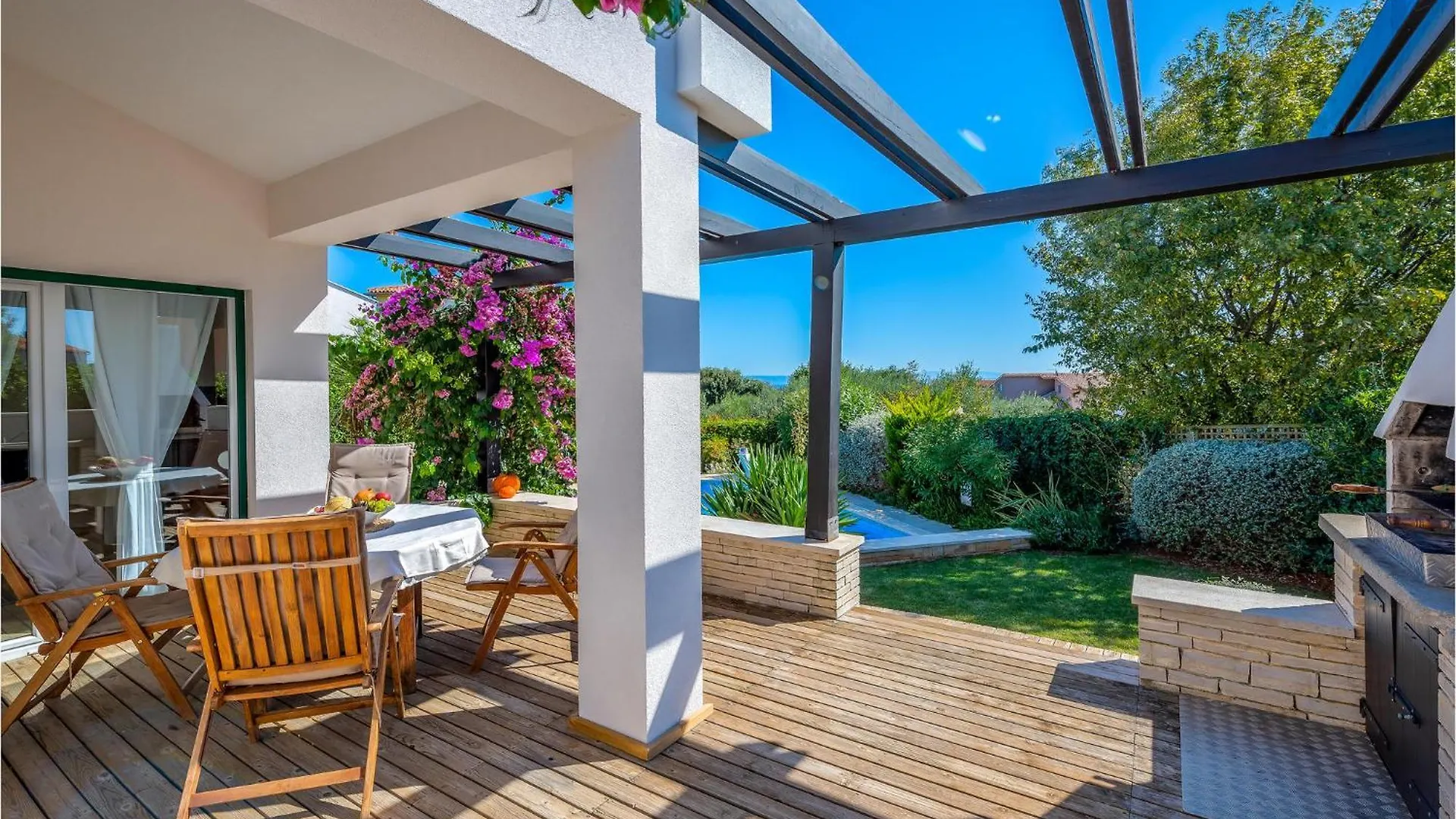 Beautiful Home In Liznjan With House Sea View