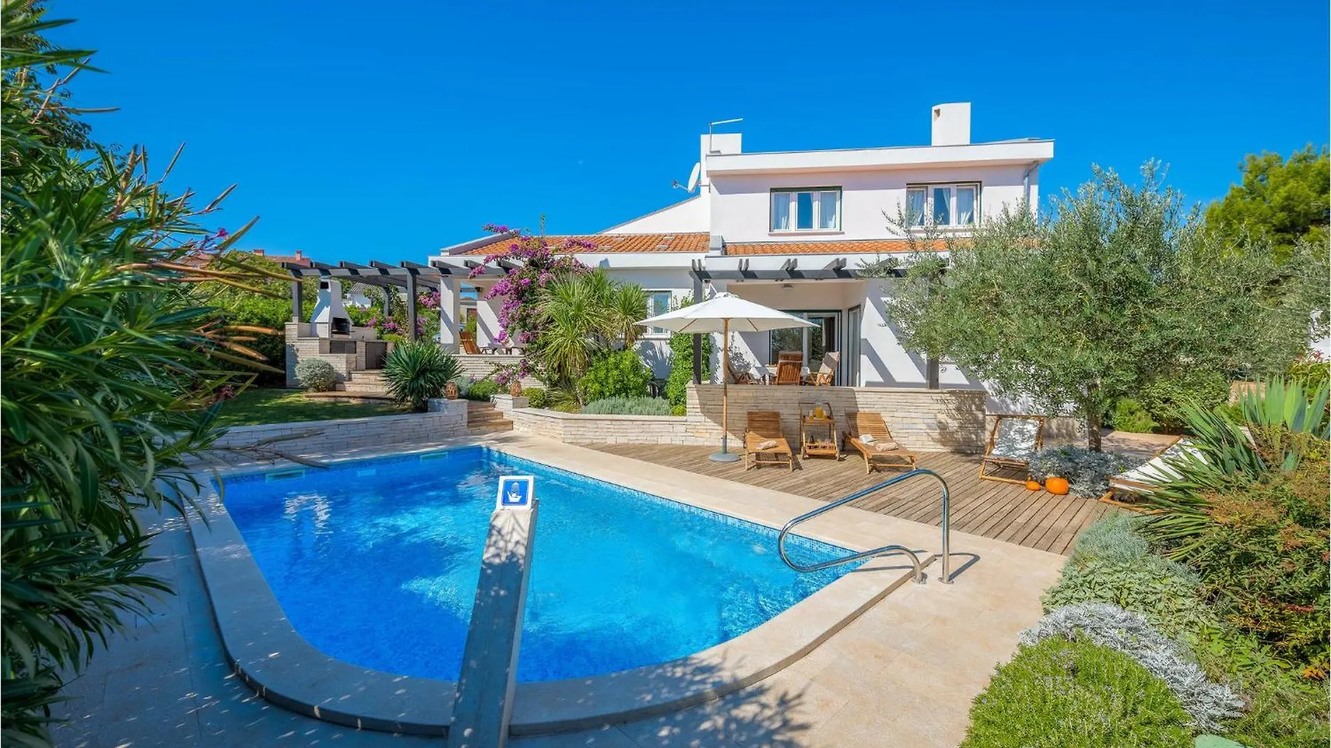 Beautiful Home In Liznjan With House Sea View